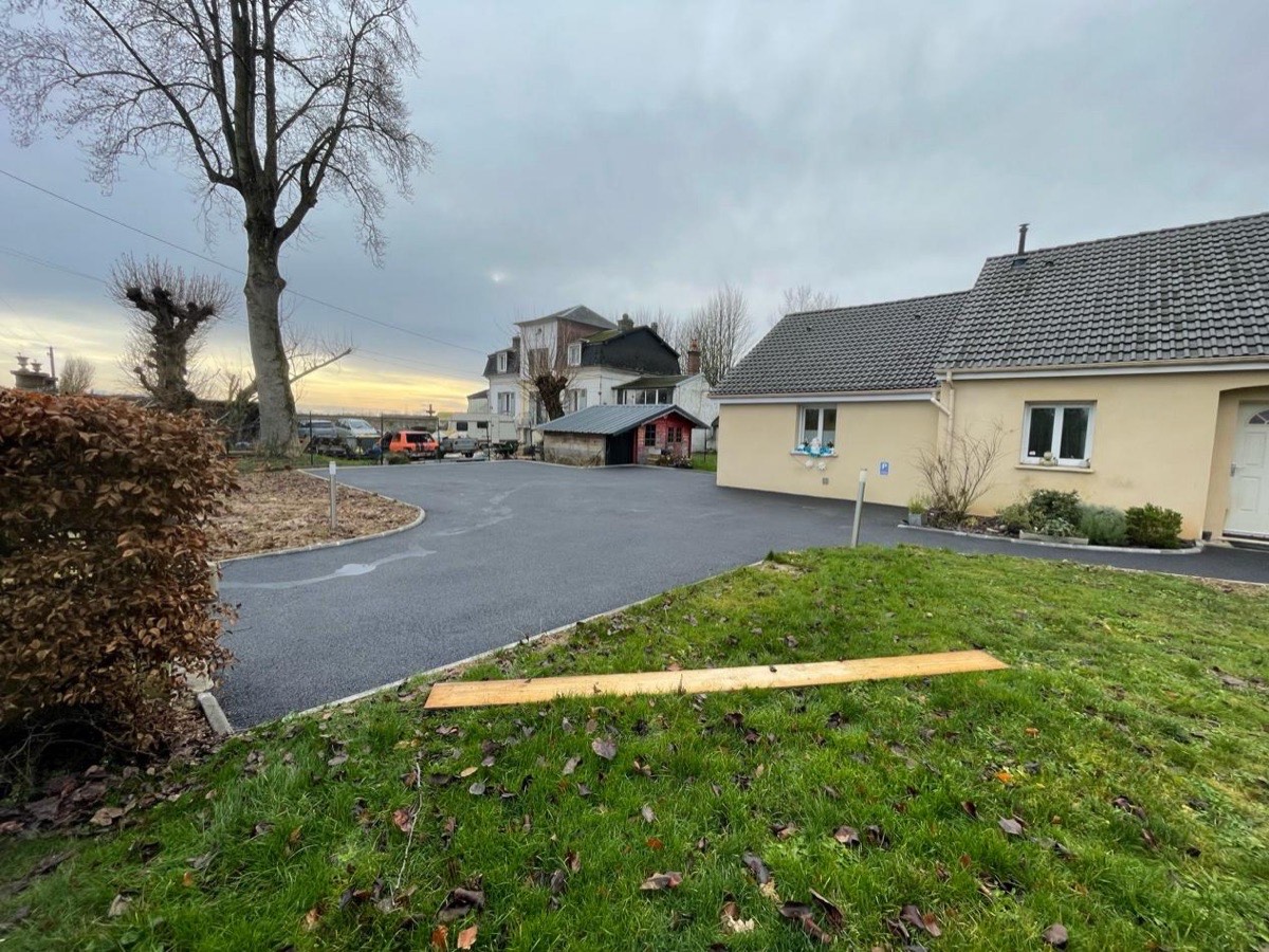 Allée en enrobé à Barentin – TLTP